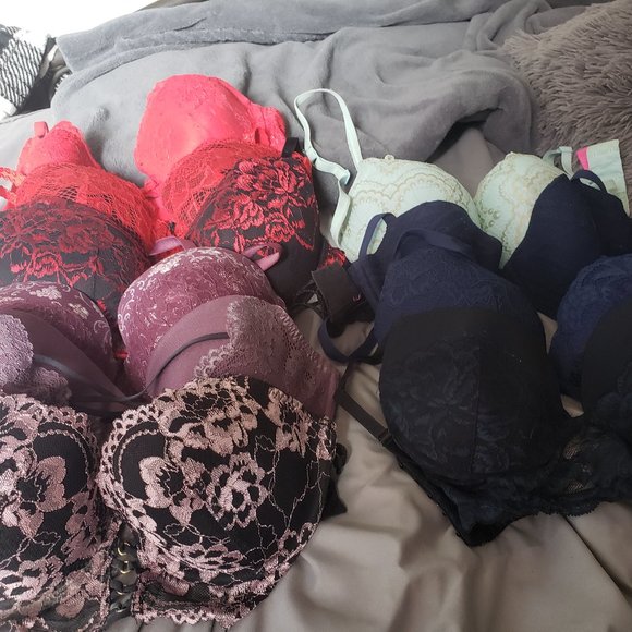 Bras - Picture 1 of 11